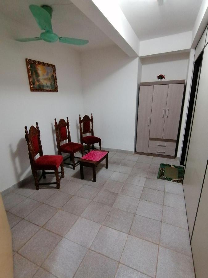 Remember Py Hotel Luque Buitenkant foto