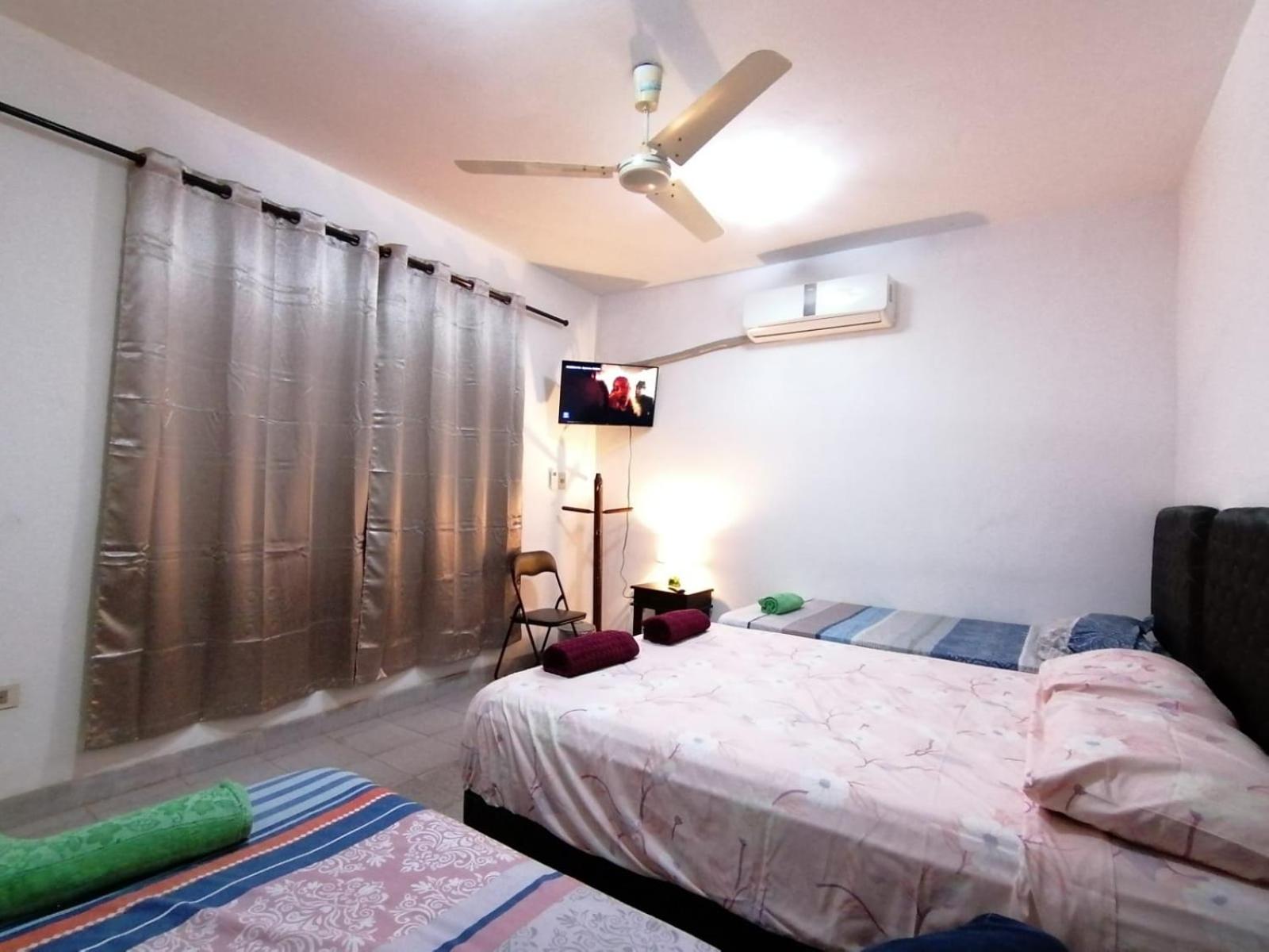 Remember Py Hotel Luque Buitenkant foto