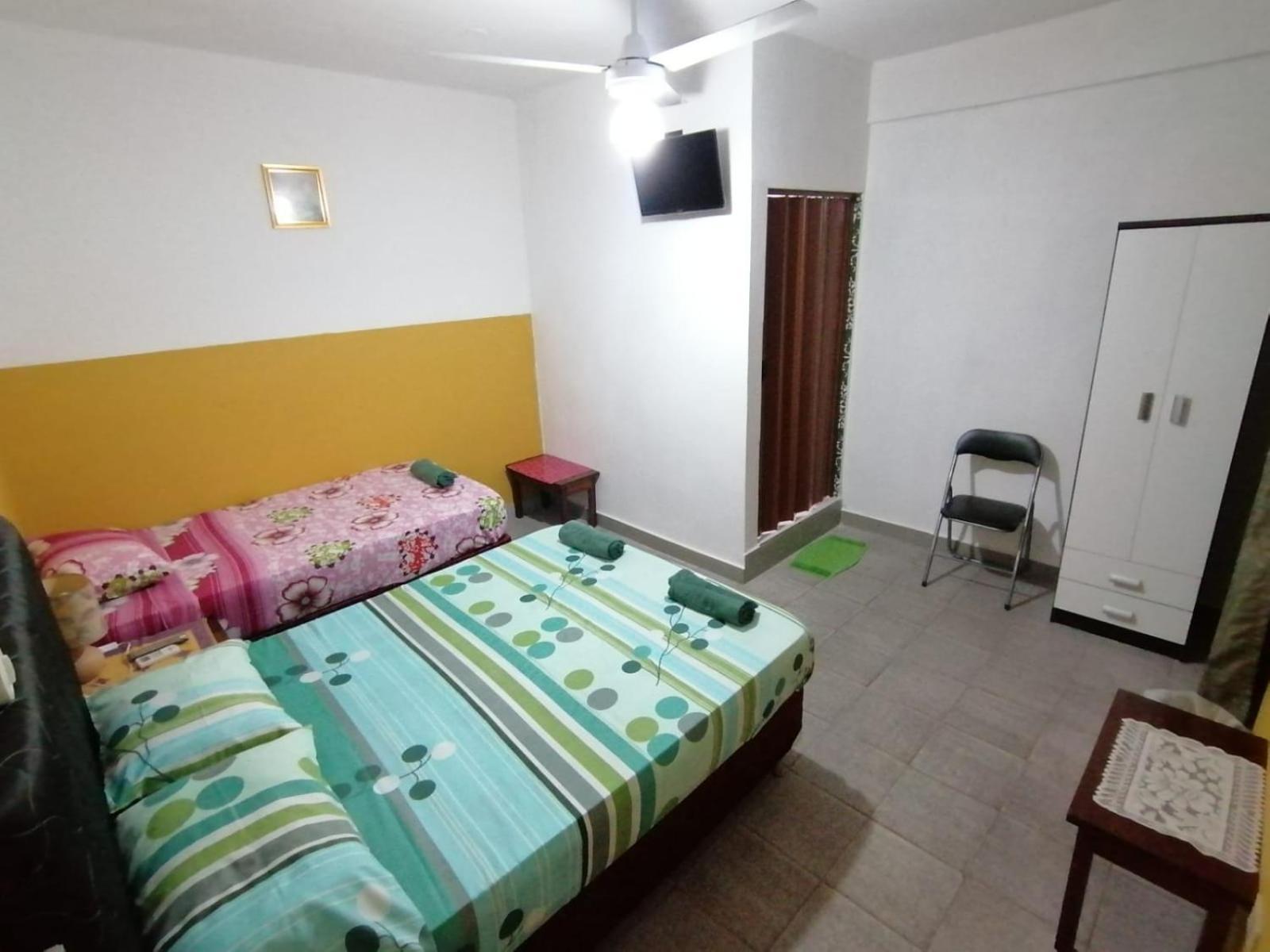 Remember Py Hotel Luque Buitenkant foto